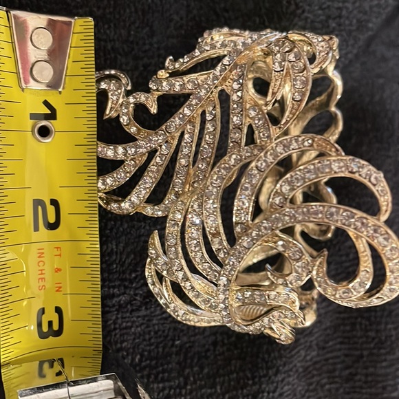 Gold plated rhinestone cuff bracelet. - Picture 4 of 4